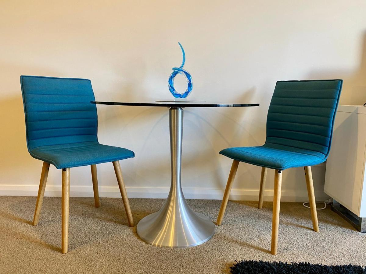 Governor Luxe 1 Bedroom Apartment In The Heart Of Barton Wifi Gym Wine Secure Parking Canberra Kingston Eksteriør billede
